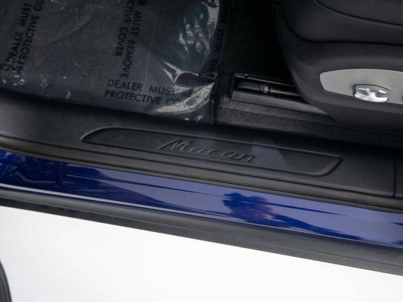 2025 Porsche Macan
