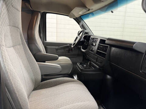 2016 Chevrolet Express 2500