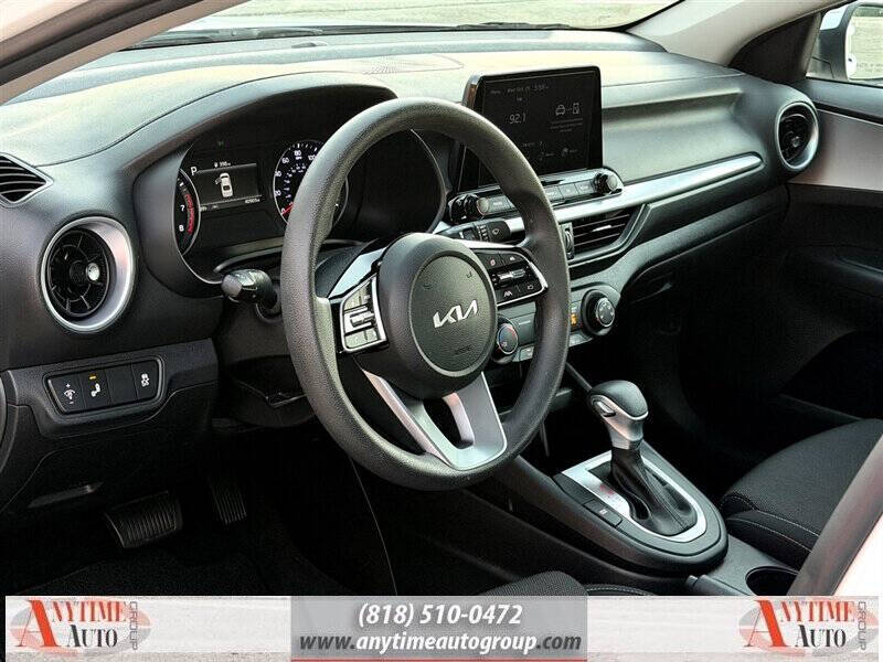2023 Kia Forte LXS