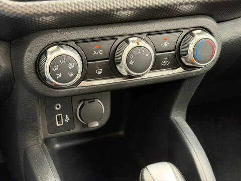 2020 Nissan Kicks S