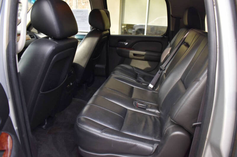 2012 Chevrolet Suburban LT