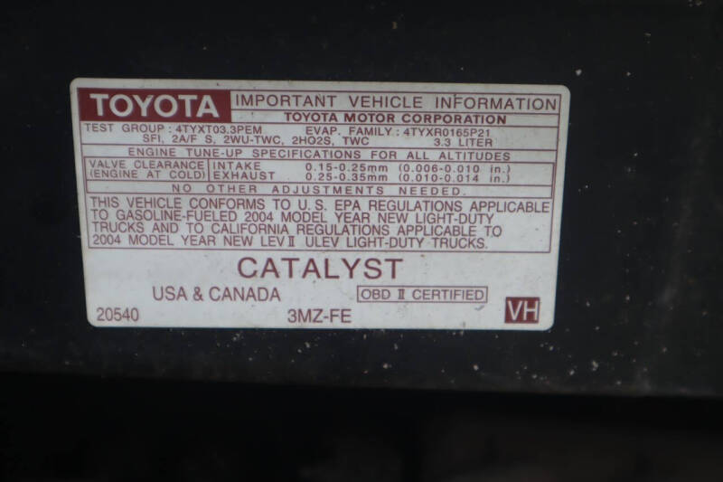 2004 Toyota Sienna LE 7 Passenger