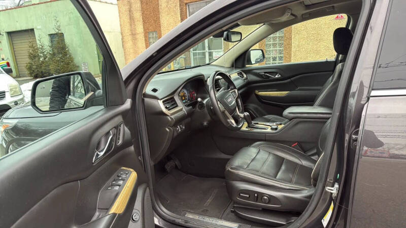 2018 GMC Acadia Denali