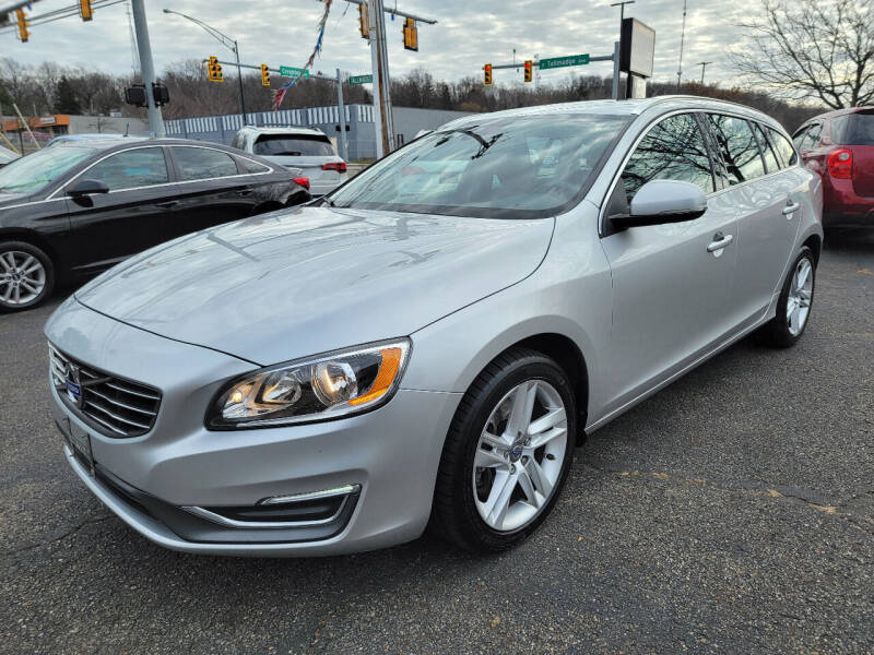 2015 Volvo V60 for sale at Cedar Auto Group LLC in Akron OH