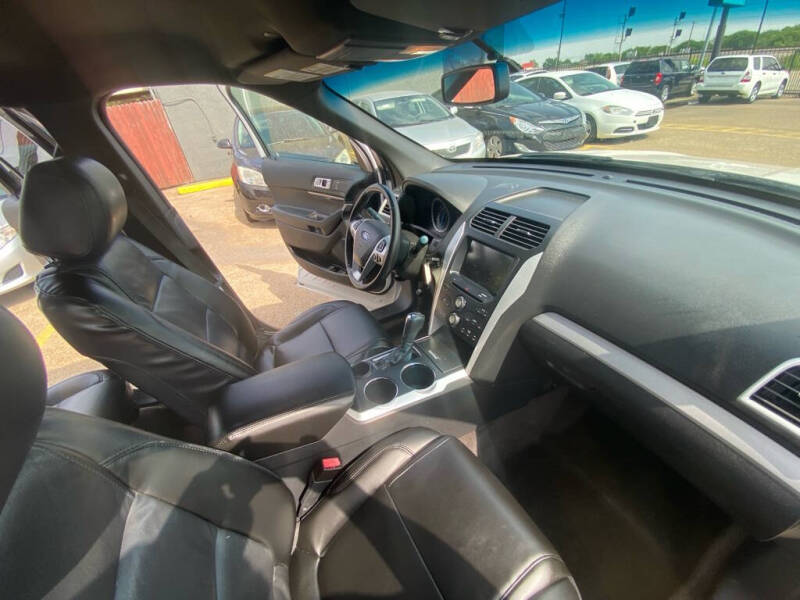 2012 Ford Explorer XLT