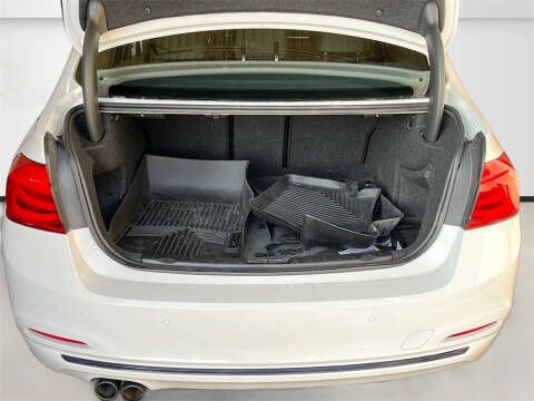 2018 BMW 3 Series 330i xDrive