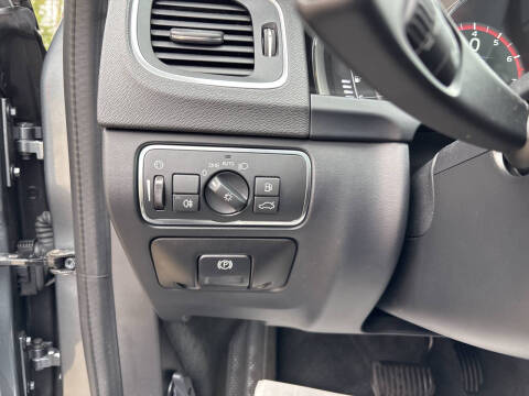 2016 Volvo V60 T5 Premier