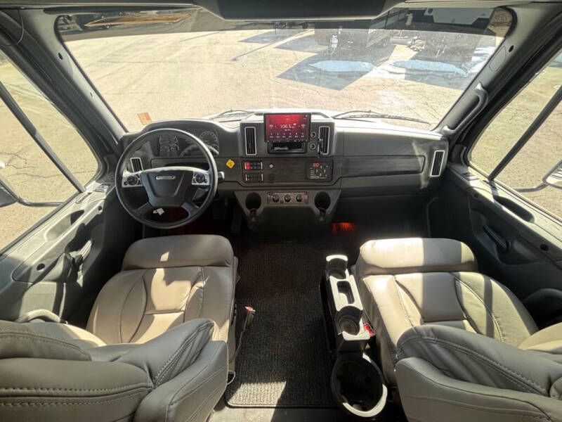 2025 Freightliner S2RV Chassis
