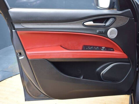 2018 Alfa Romeo Stelvio Ti Sport