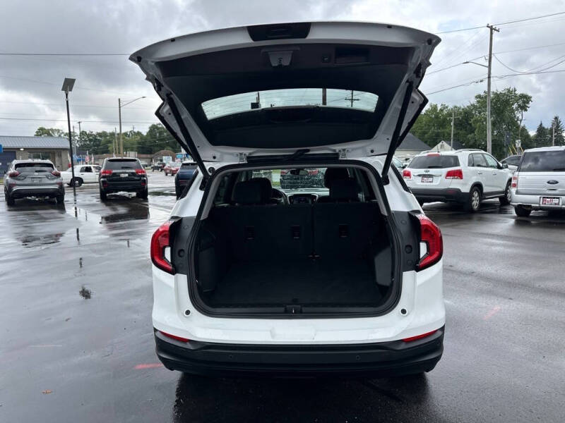 2023 GMC Terrain SLE