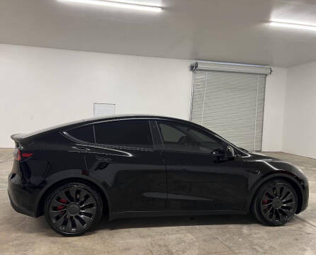 2023 Tesla Model Y Performance