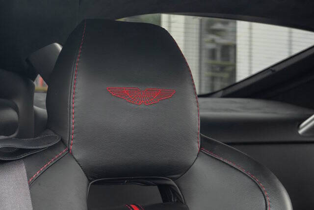 2015 Aston Martin V12 Vantage S 53