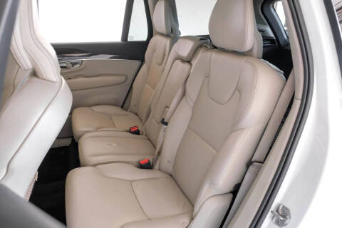 2019 Volvo XC90 T5 Momentum