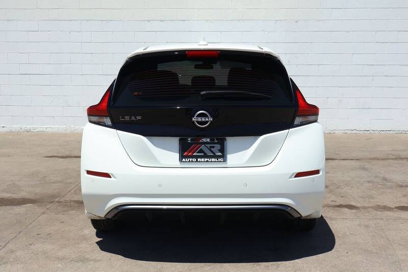 2023 Nissan LEAF S