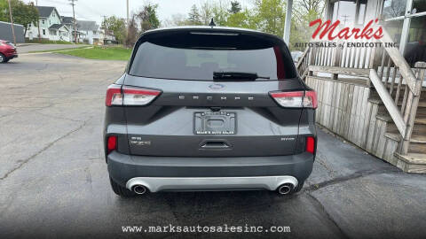 2020 Ford Escape SE