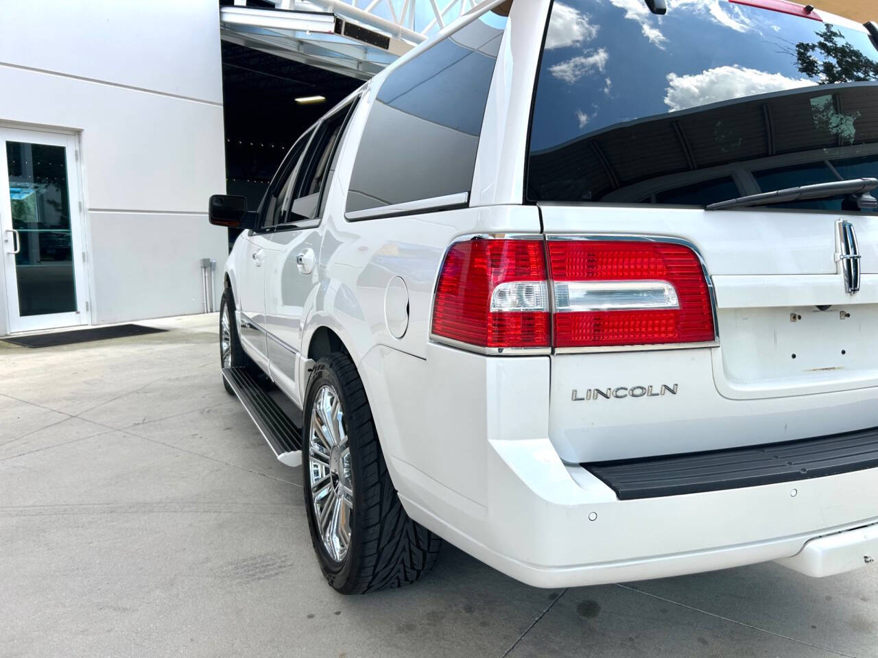 2014 Lincoln Navigator 16