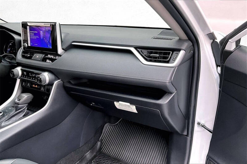 2023 Toyota RAV4 Hybrid XLE Premium