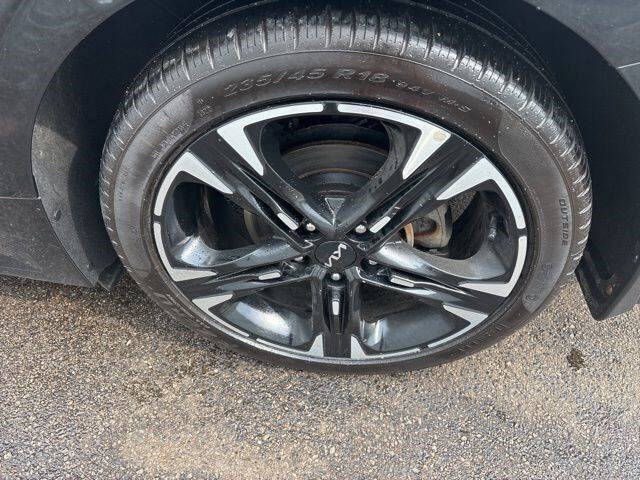 2023 Kia K5