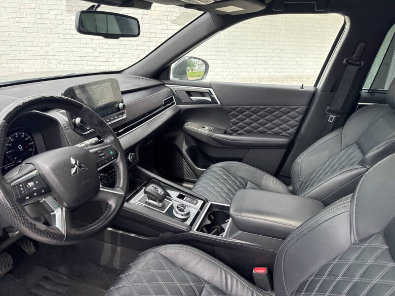 2023 Mitsubishi Outlander SEL Black Edition
