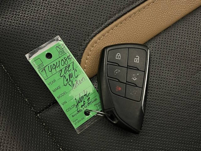 2021 GMC Yukon XL AT4