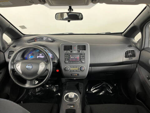 2013 Nissan LEAF S