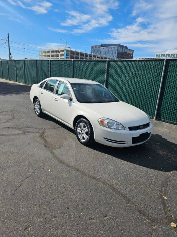 2008 Chevrolet Impala LS photo 2