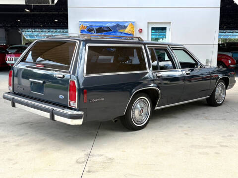 1988 Ford LTD Crown Victoria