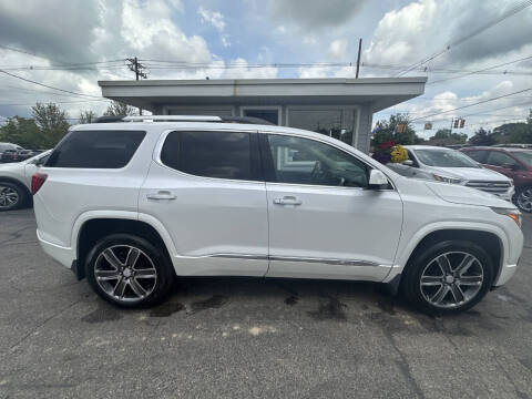 2017 GMC Acadia Denali