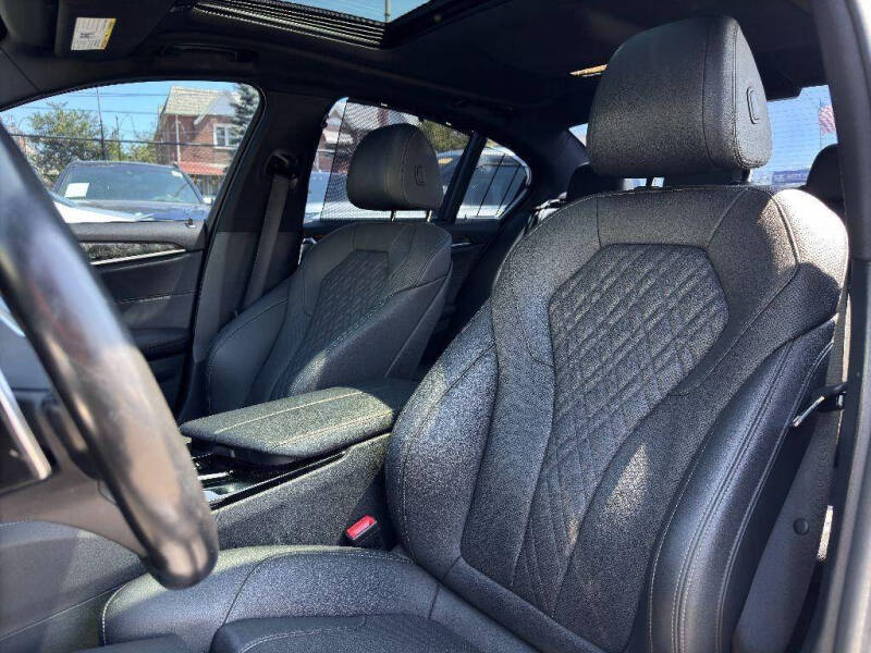 2022 BMW 5 Series 530i