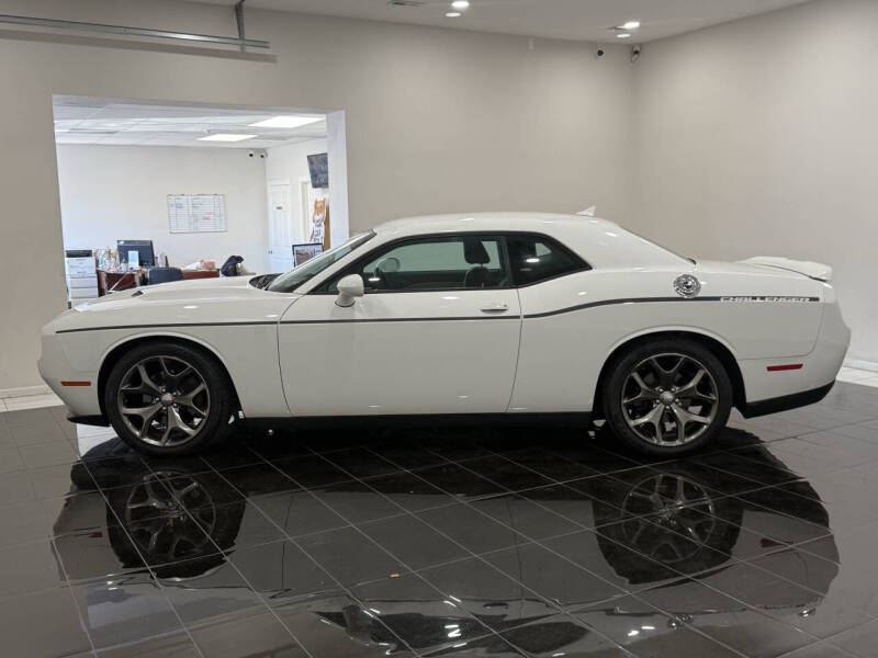 2015 Dodge Challenger SXT Plus