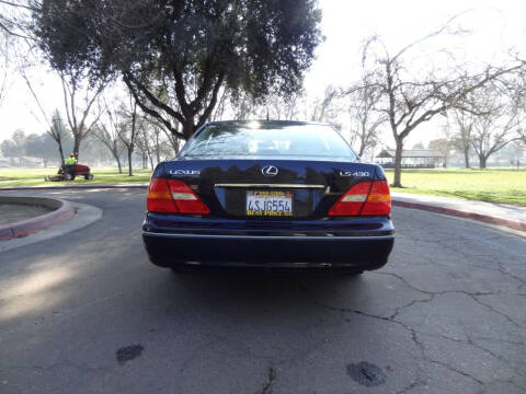 2001 Lexus LS 430