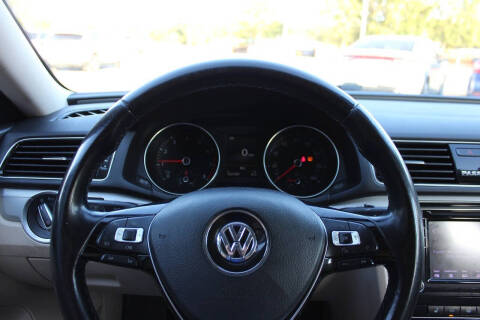 2019 Volkswagen Passat Wolfsburg