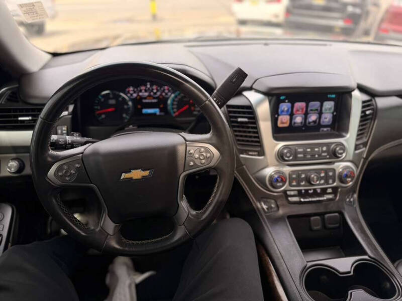 2017 Chevrolet Suburban LT