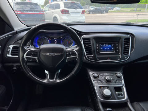 2015 Chrysler 200 C