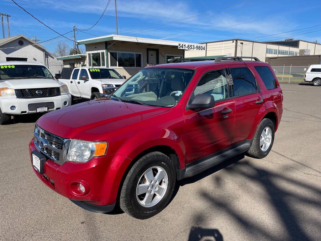 Dk. Red 2011 Ford Escape XLT AWD XLT 4dr SUV 2