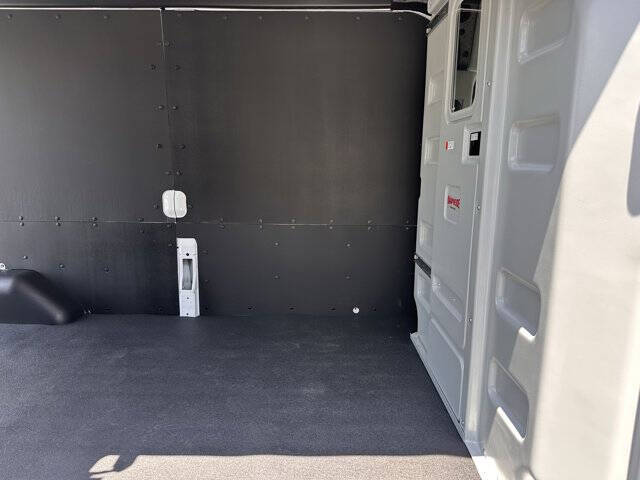 2025 Ford Transit 250