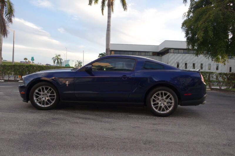 2012 Ford Mustang V6 Premium