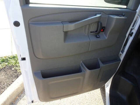 2023 Chevrolet Express 2500