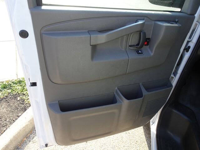 2023 Chevrolet Express 2500