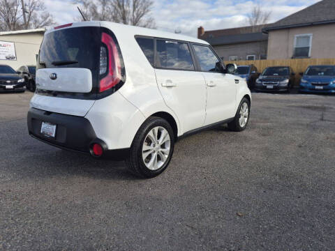 2015 Kia Soul +