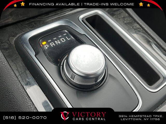 2023 Chrysler 300 Touring L