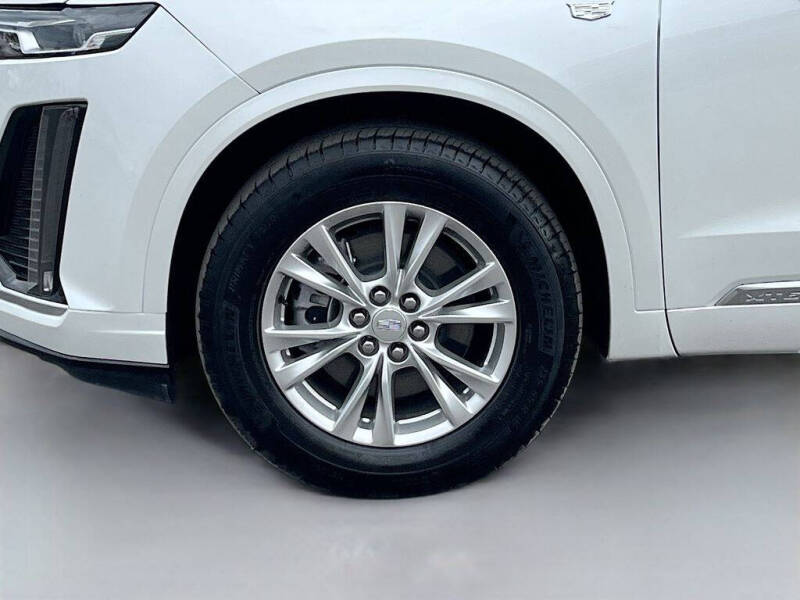 2025 Cadillac XT6 Luxury