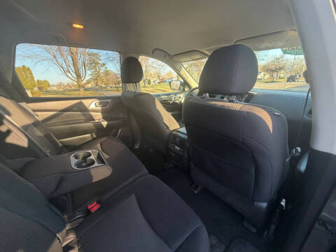 2020 Nissan Pathfinder S