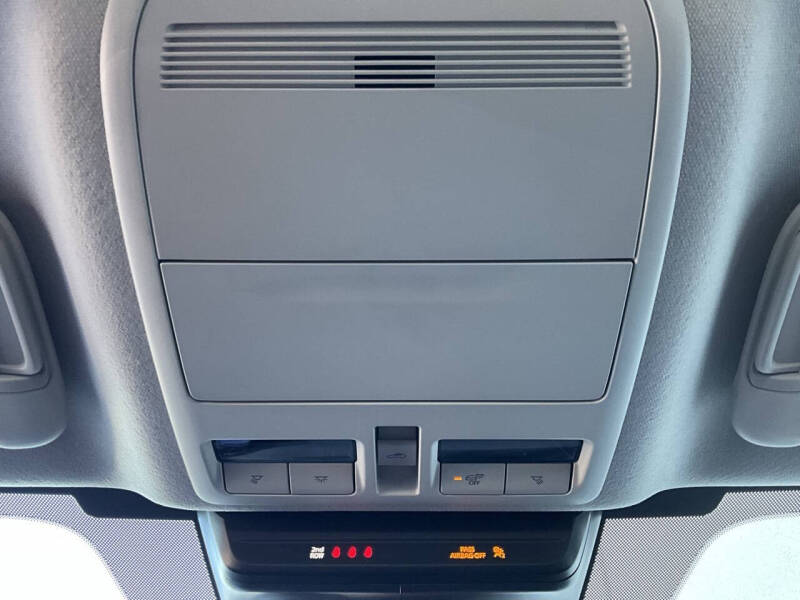 2025 Mazda Mazda3 Sedan 2.5 S Carbon Edition