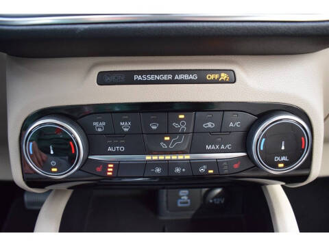 2022 Ford Escape Plug-In Hybrid Titanium