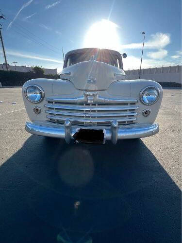 1948 Ford Super Deluxe