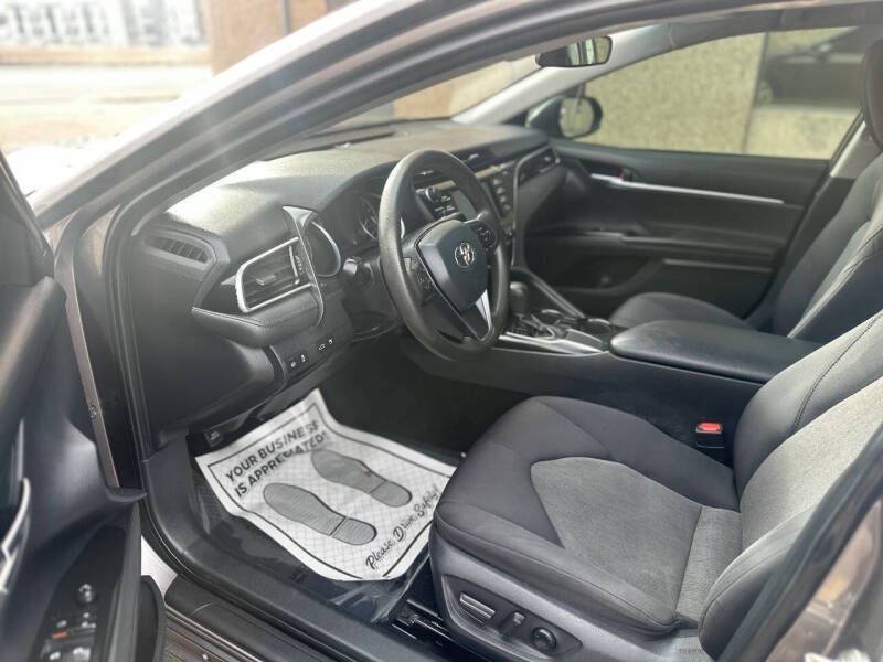 2018 Toyota Camry LE