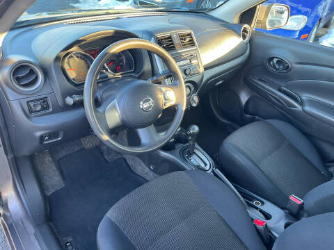 2012 Nissan Versa 1.6 SV