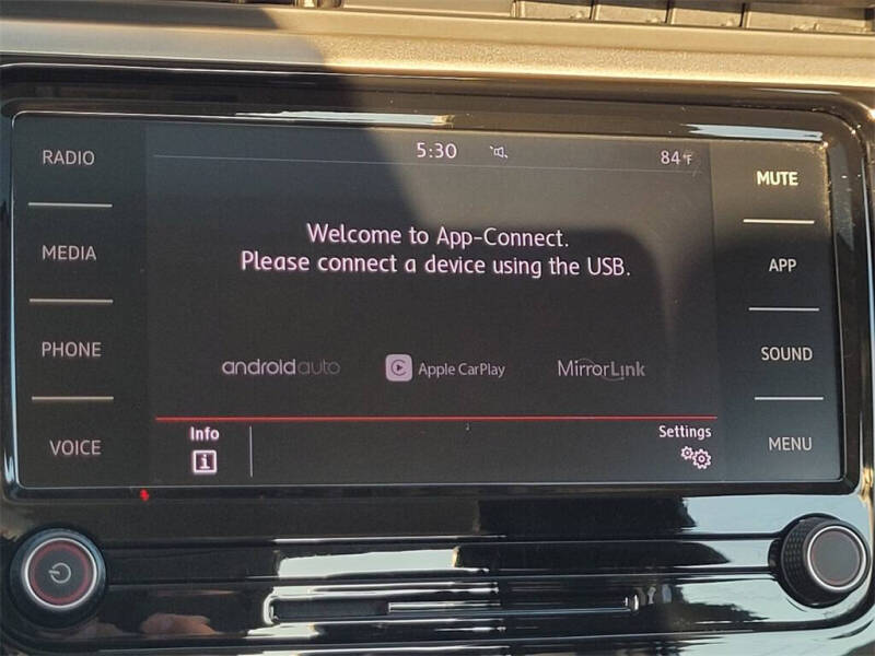 2022 Volkswagen Passat SE