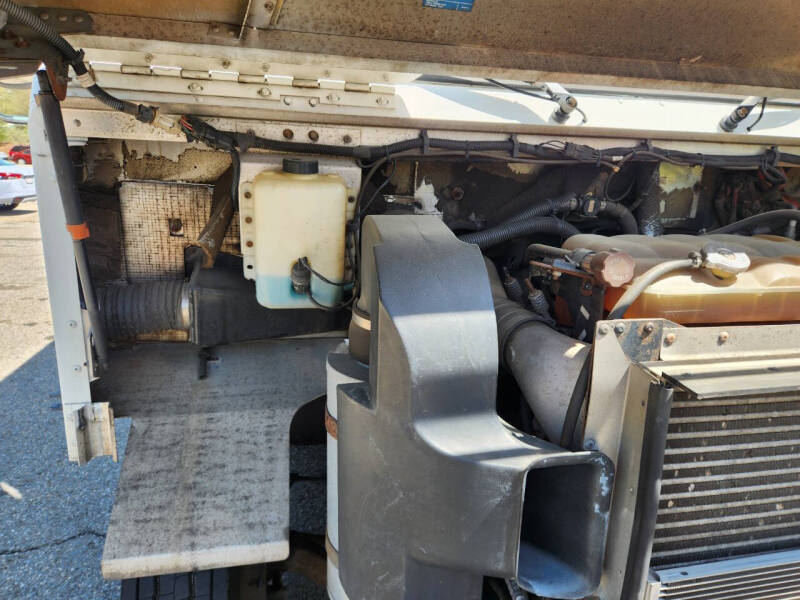 2009 Freightliner MT45 Chassis